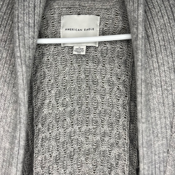 American Eagle Cardigan - Picture 2 of 3